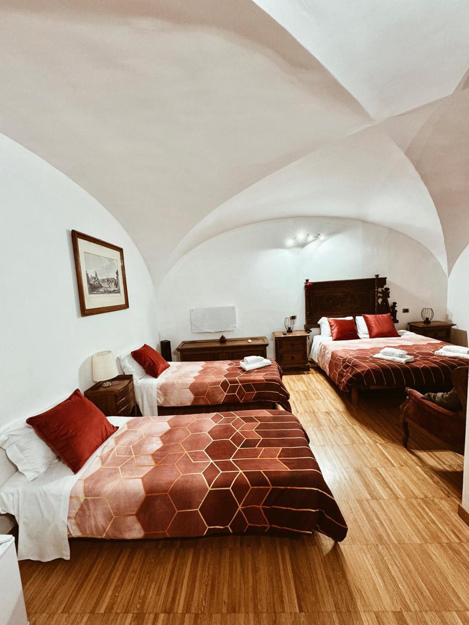 Residenza Tritone A Fontana Di Trevi Affittacamere Roma